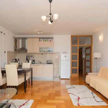 Olivera-trogir By Guide Apartment