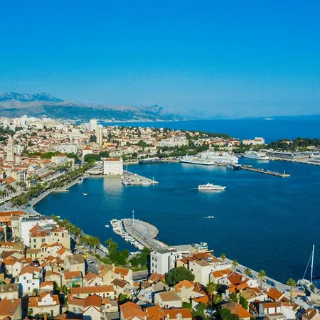 Olivera-trogir By Guide * 特罗吉尔